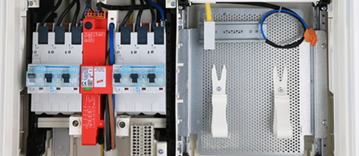 Hausanschluss, Zähler und Unterverteiler bei Jura Elektro in Petersbuch